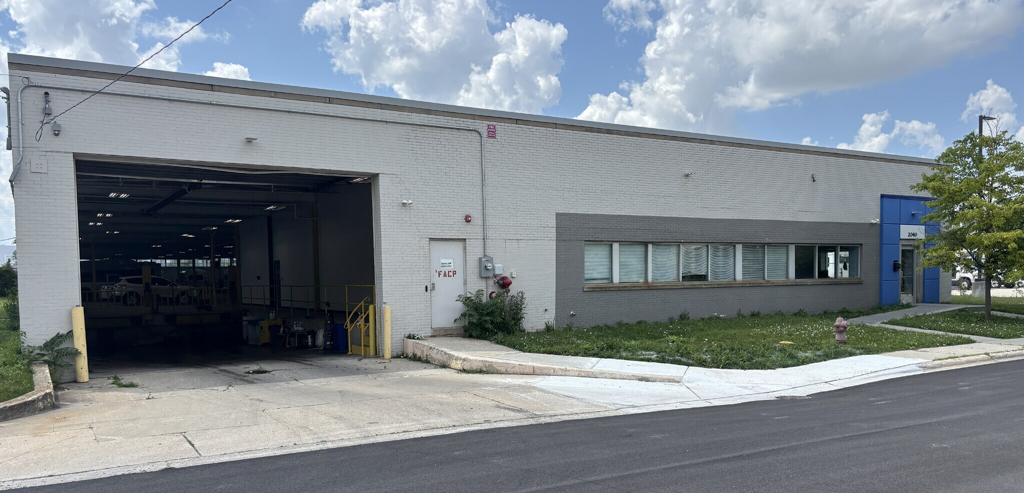 2040-2060 Indian Boundary Rd, Melrose Park, IL for lease Primary Photo- Image 1 of 9