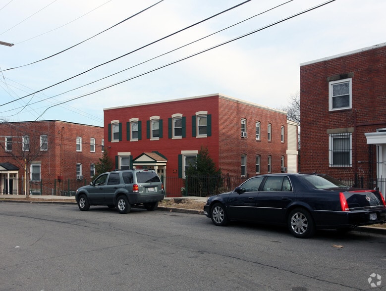 3146 Buena Vista Ter SE, Washington, DC for sale - Building Photo - Image 3 of 9