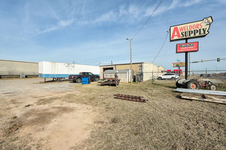 2601 S Prospect Ave, Oklahoma City, OK for sale - Building Photo - Image 3 of 45