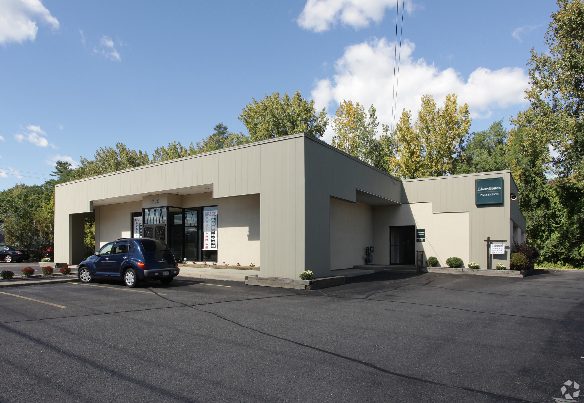 1789 Western Ave, Guilderland, NY for sale Primary Photo- Image 1 of 1