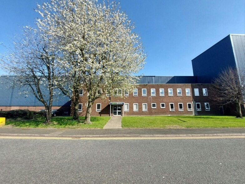 Dudley Rd, Kingswinford for lease - Building Photo - Image 3 of 6