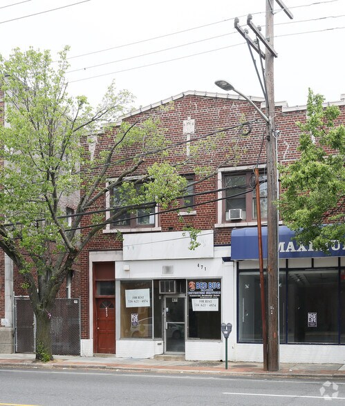 469 Merrick Rd, Lynbrook, NY à louer - Photo du bâtiment - Image 2 de 9