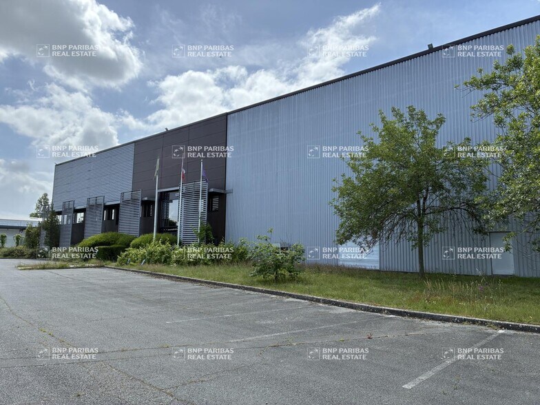 Industrial in Ambarès-et-Lagrave for lease - Building Photo - Image 2 of 20