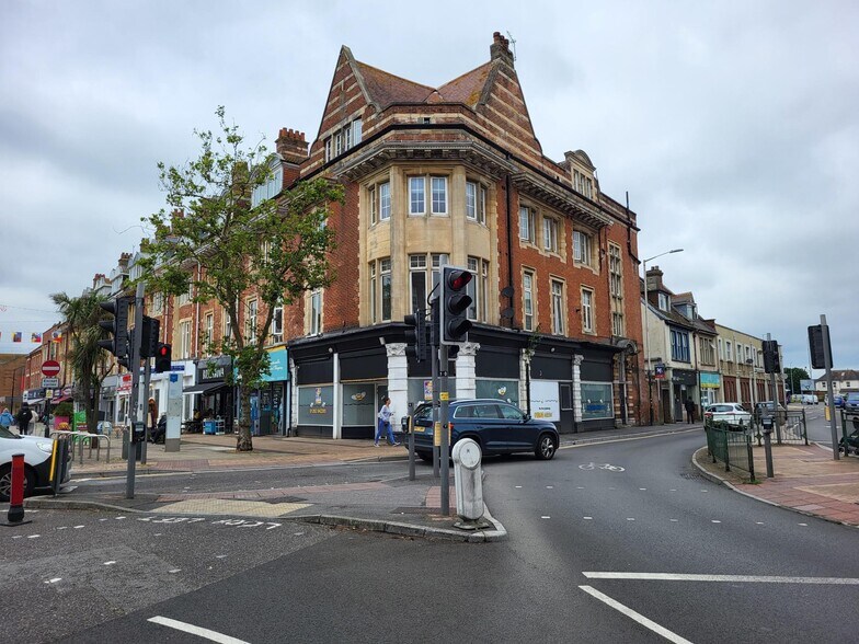 654 Christchurch Rd, Bournemouth à louer - Photo du bâtiment - Image 2 de 9