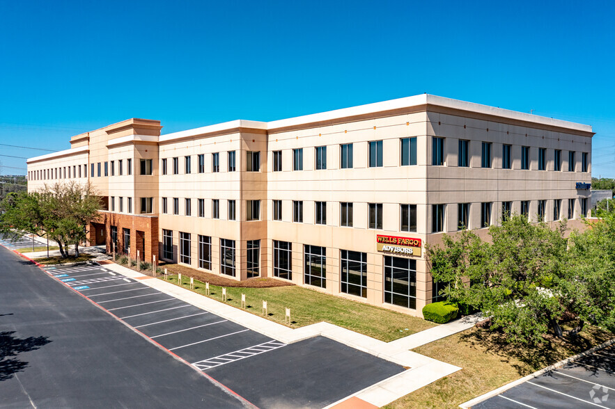 777 E Sonterra Blvd, San Antonio, TX for lease - Building Photo - Image 1 of 6