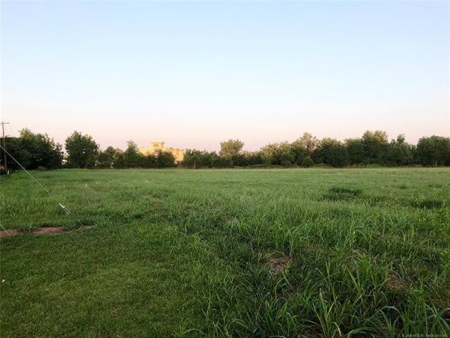 747 S Moretz Ave, Claremore, OK for sale Primary Photo- Image 1 of 10