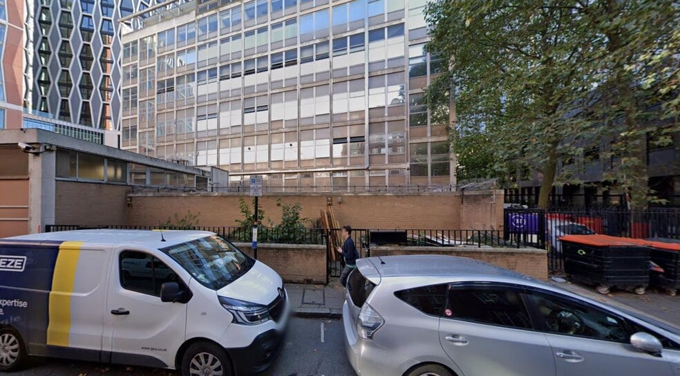 3 Caxton Walk, London for lease - Building Photo - Image 2 of 4