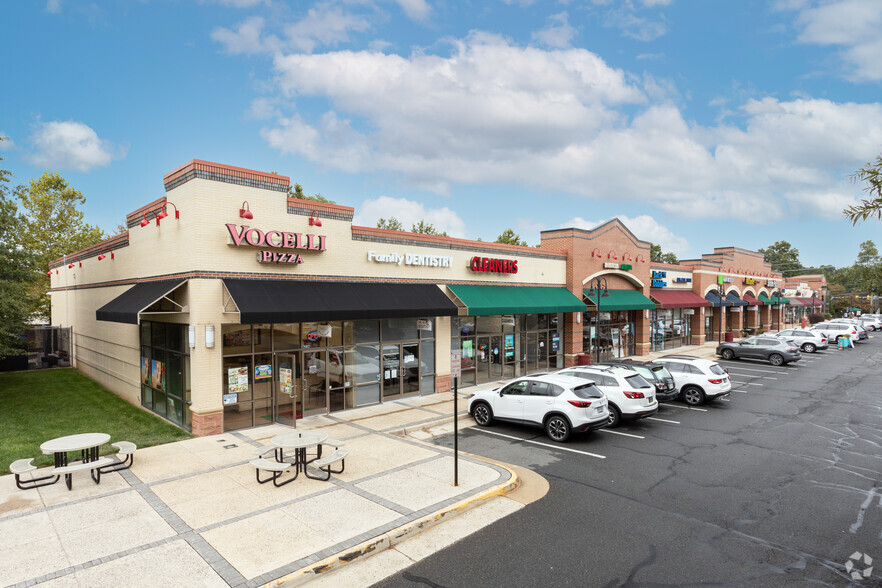 11725 Lee Hwy, Fairfax, VA for lease - Building Photo - Image 1 of 5