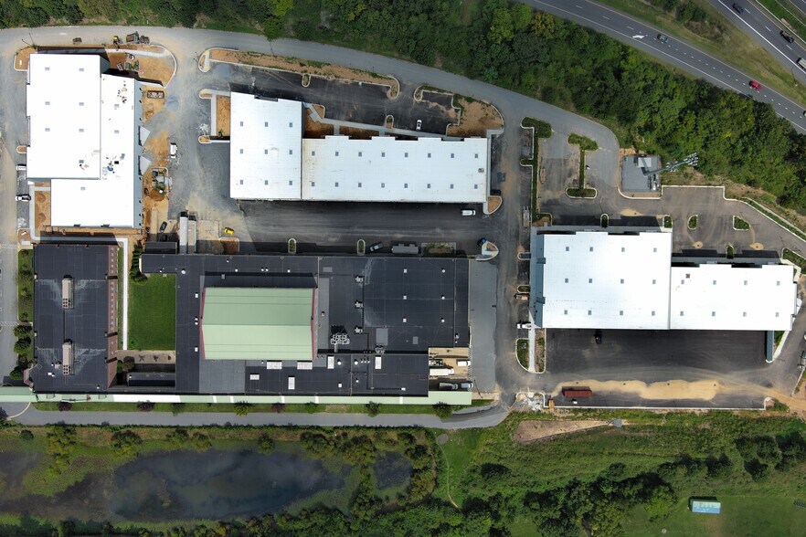 353 Ballenger Center Dr, Frederick, MD à louer - Aérien - Image 3 de 9