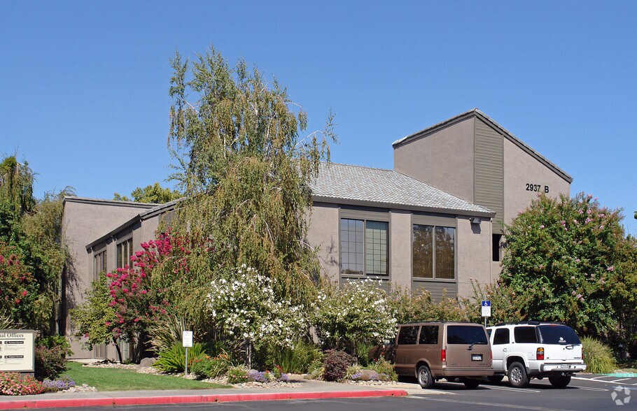 2937 Veneman Ave, Modesto, CA à louer - Photo du bâtiment - Image 3 de 4