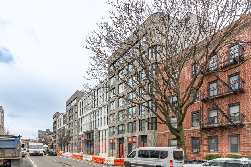 2201 Beverley Rd, Brooklyn, NY for lease - Building Photo - Image 3 of 7