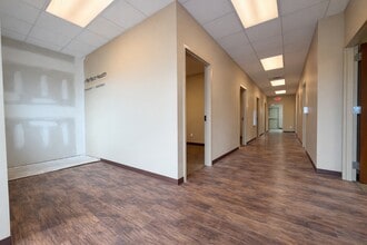 3330 Hedley Rd, Springfield, IL à louer Photo intérieure- Image 2 de 20