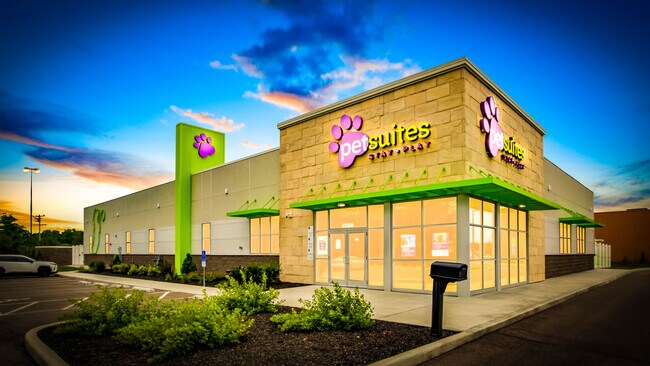 Plus de détails pour 4560 Eastgate Blvd, Cincinnati, OH - Commerce de détail à vendre