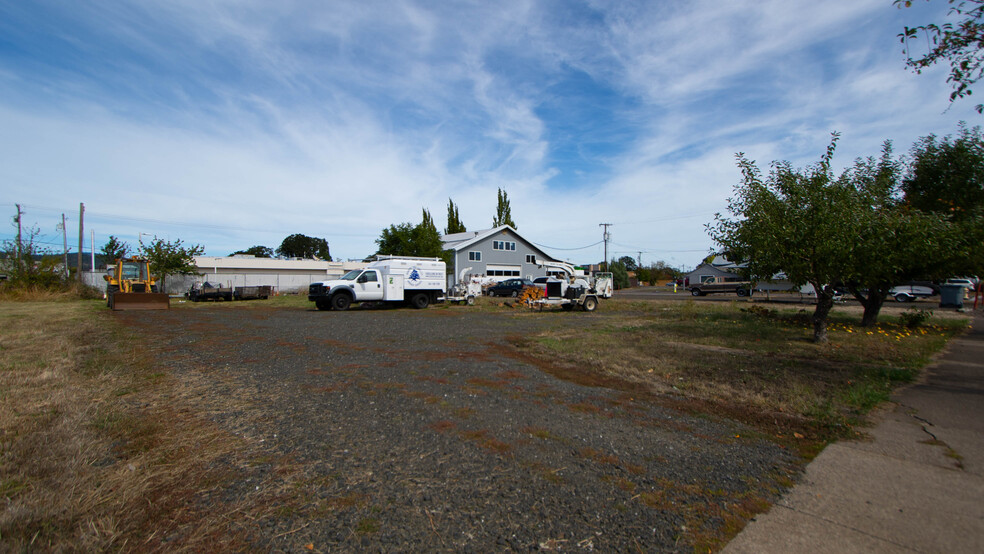 1811 Applegate St, Philomath, OR for sale - Primary Photo - Image 1 of 6