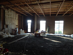 722 W Harvard Ave, Roseburg, OR for lease Interior Photo- Image 2 of 8