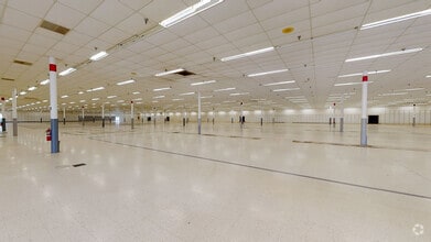 2211-2417 S Green Bay Rd, Racine, WI à louer Numérisation 3D de Matterport- Image 1 de 5