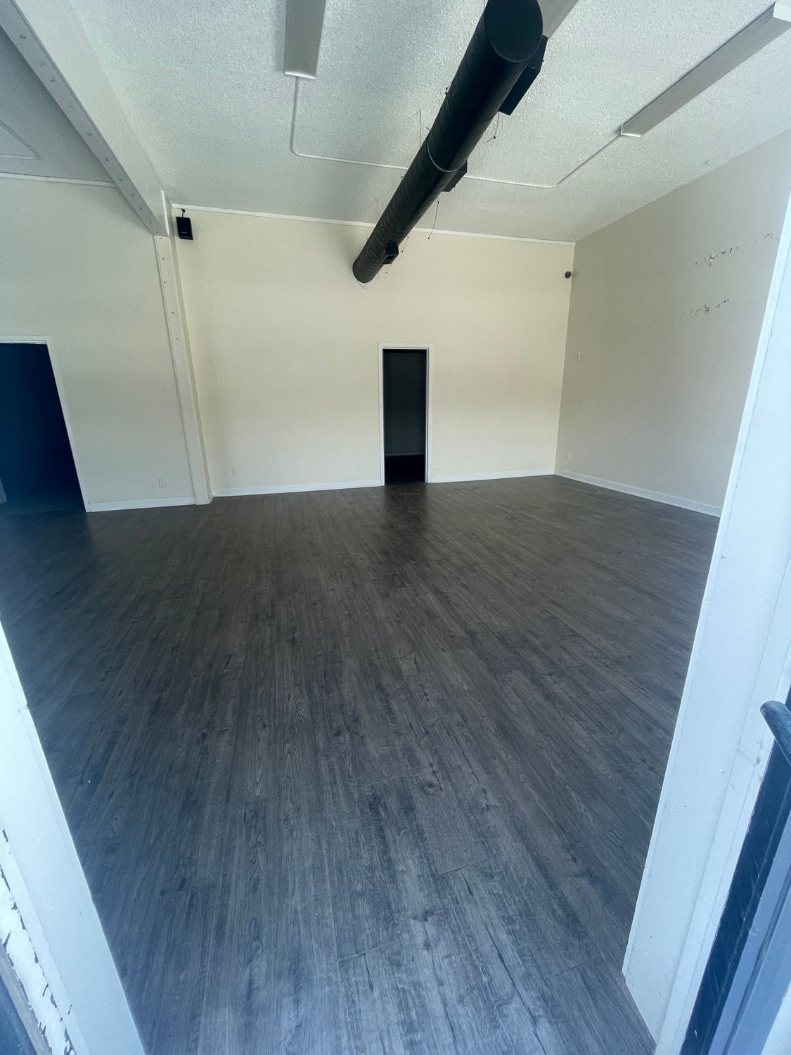 5805-5809 Merriam Dr, Merriam, KS for lease Interior Photo- Image 1 of 1