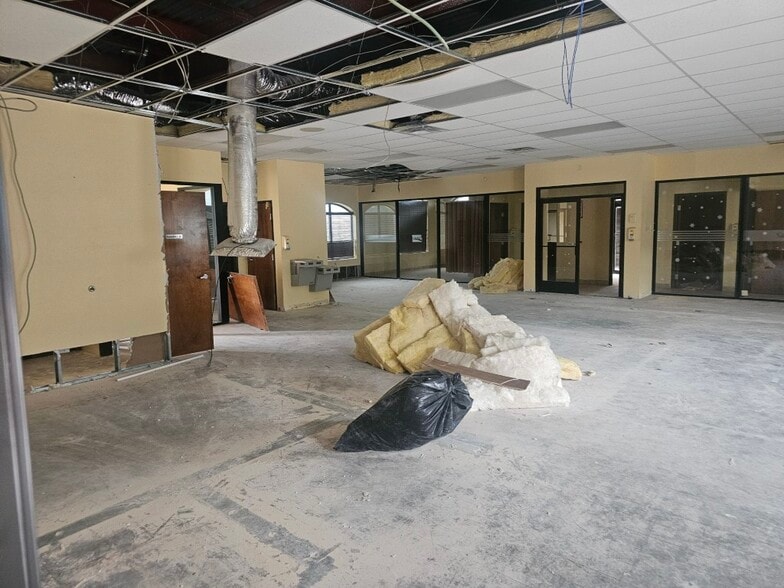 720 W Nathan Lowe Rd, Arlington, TX for sale - Building Photo - Image 2 of 36