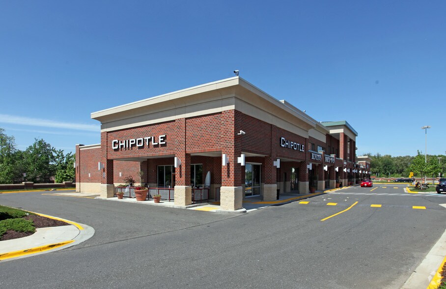 10201 Martin Luther King Jr Hwy, Bowie, MD à louer - Photo principale - Image 3 de 4