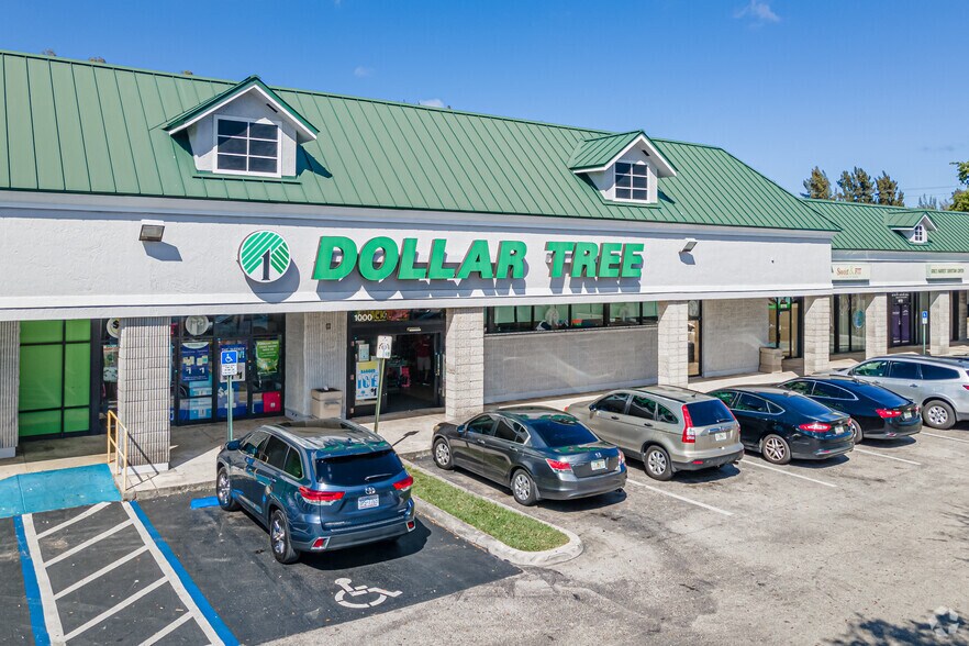920-1020 W Hallandale Beach Blvd, Hallandale Beach, FL à louer - Photo principale - Image 1 de 19