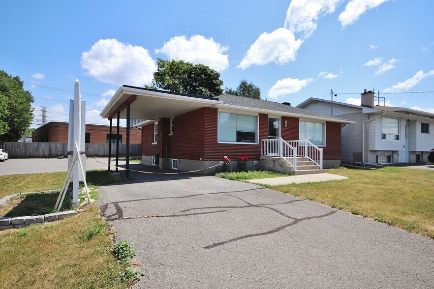 1033 Maitland Ave, Ottawa, ON à vendre - Photo principale - Image 1 de 1