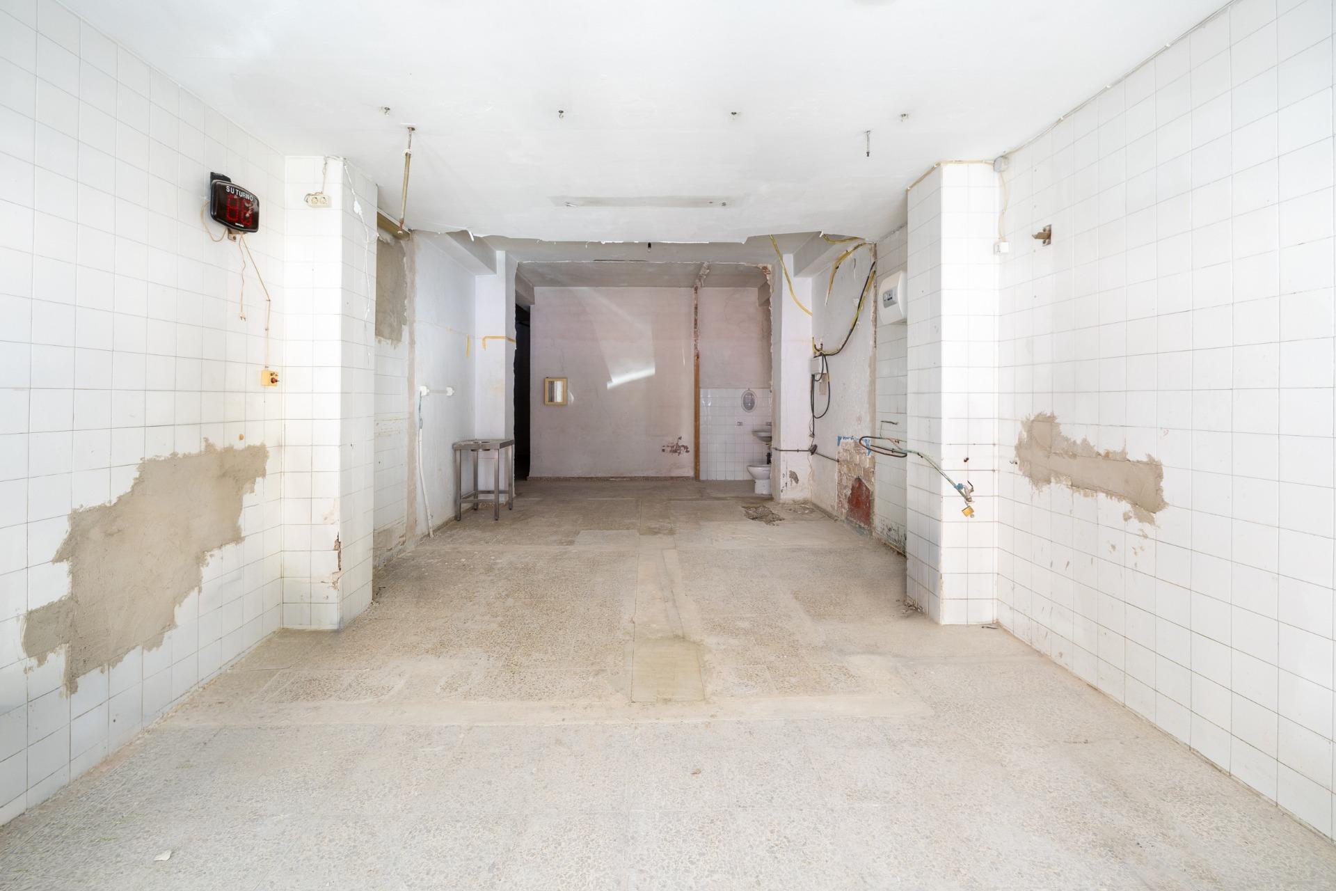 Calle Doctor Pareja Yébenes, 10, Granada, Granada for sale Building Photo- Image 1 of 20