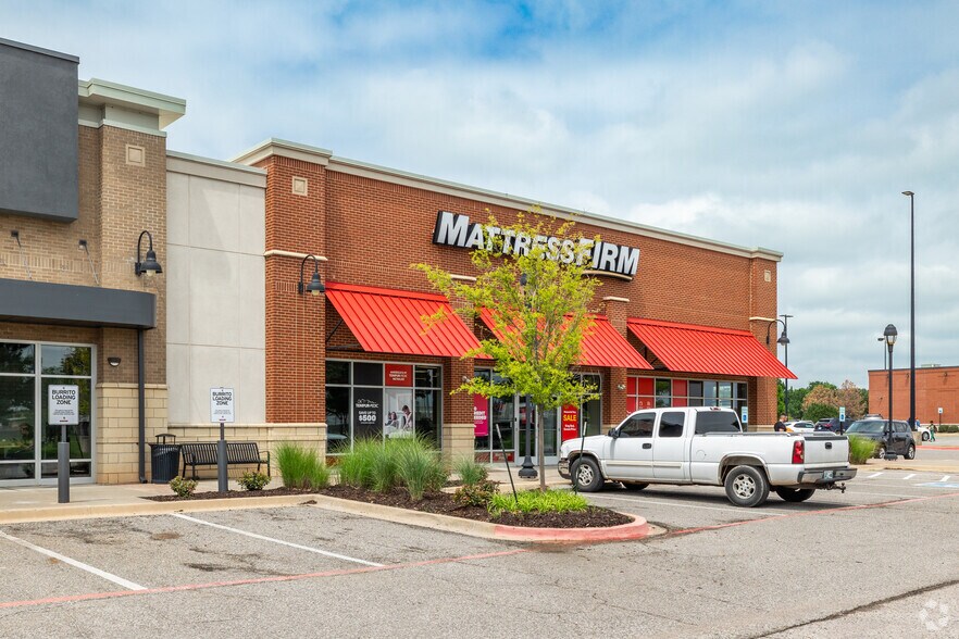 7311-7313 SE 29th St, Midwest City, OK for sale - Building Photo - Image 2 of 7