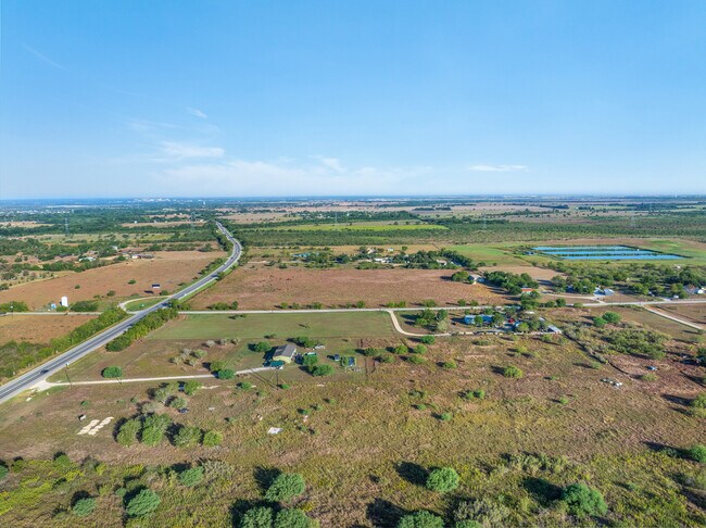 Plus de détails pour TX 80, Martindale, TX - Terrain à vendre