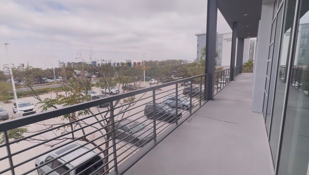 3738 Bayer Ave, Long Beach, CA for lease - Building Photo - Image 2 of 22