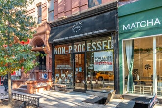 201 E 10th St, New York, NY à louer Photo du bâtiment- Image 2 de 15