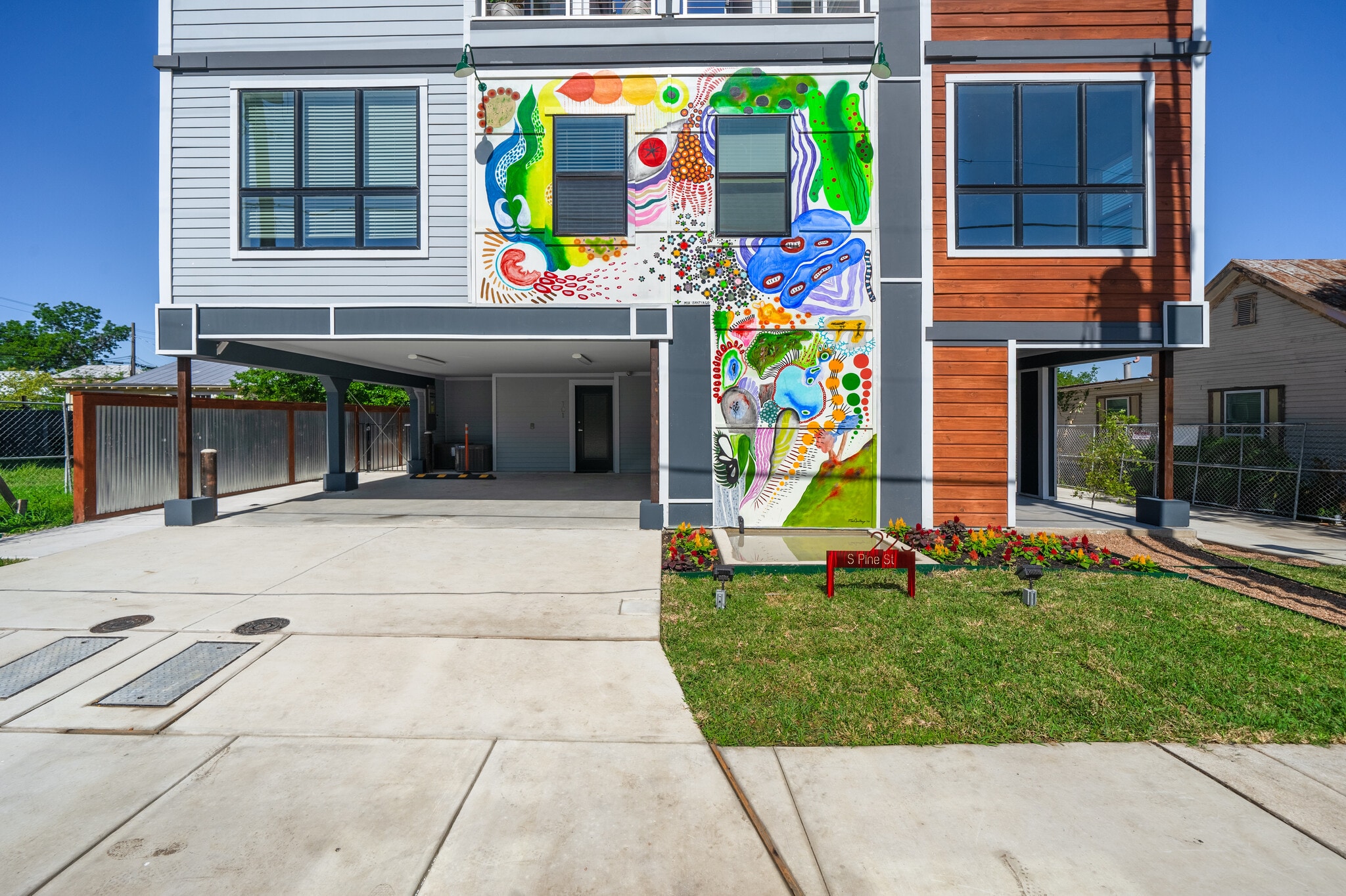 225 S Pine St, San Antonio, TX à vendre Photo principale- Image 1 de 14