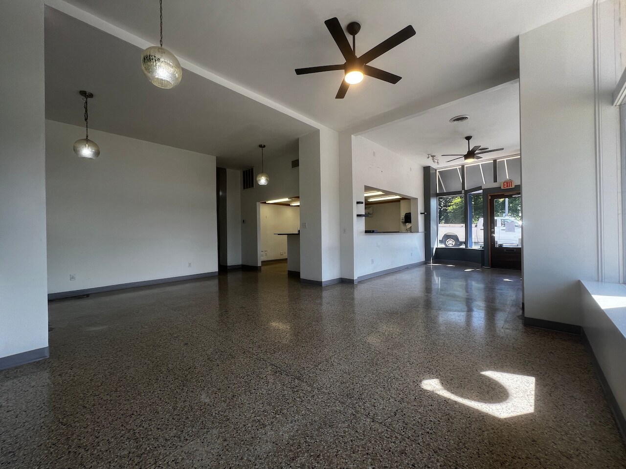 3855 Lindell Blvd, Saint Louis, MO for lease Primary Photo- Image 1 of 9