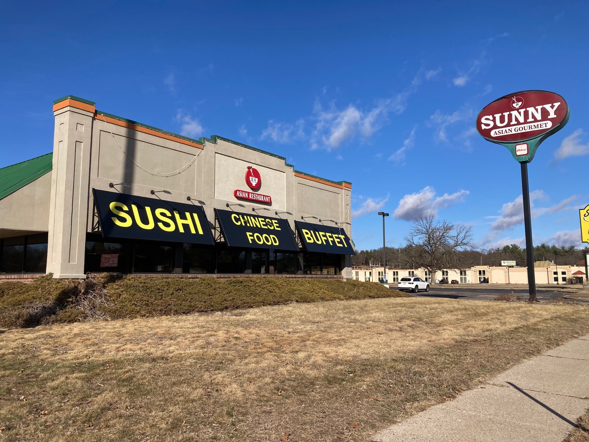 811 N Frontage Rd, Wisconsin Dells, WI for sale Building Photo- Image 1 of 11
