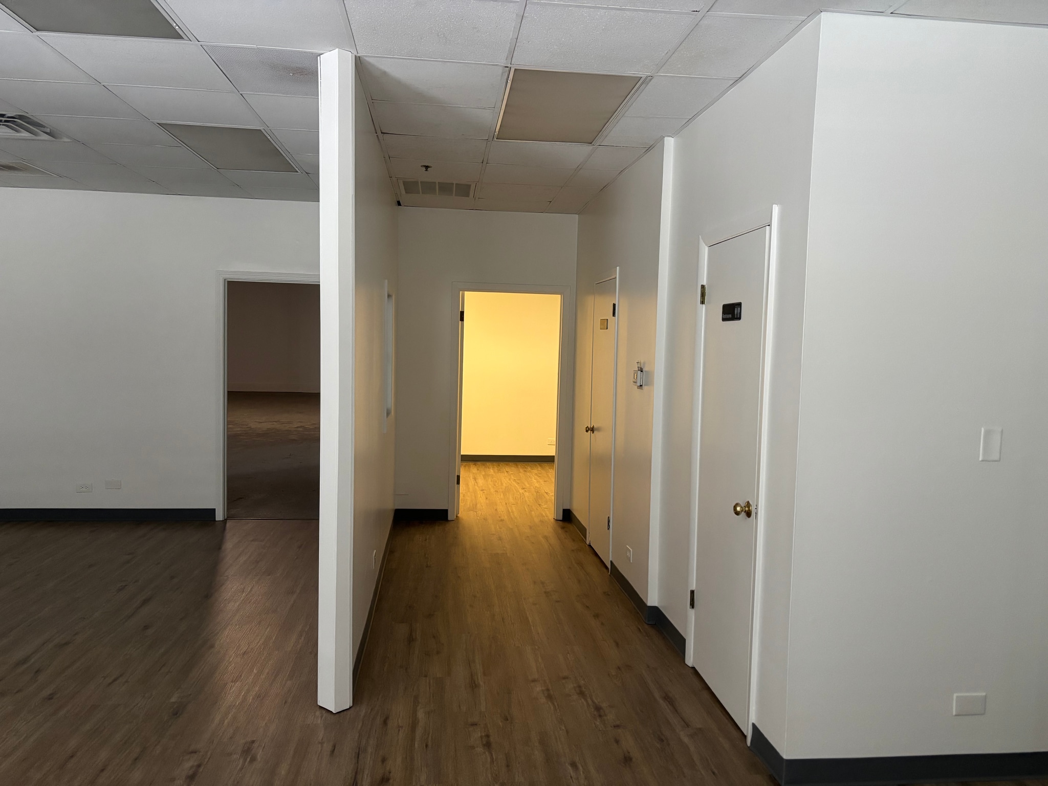 1701-1735 W Armitage Ct, Addison, IL for lease Interior Photo- Image 1 of 2