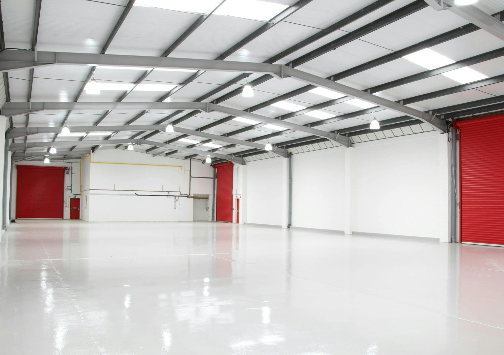 Deadbrook Ln, Aldershot for lease Interior Photo- Image 1 of 4