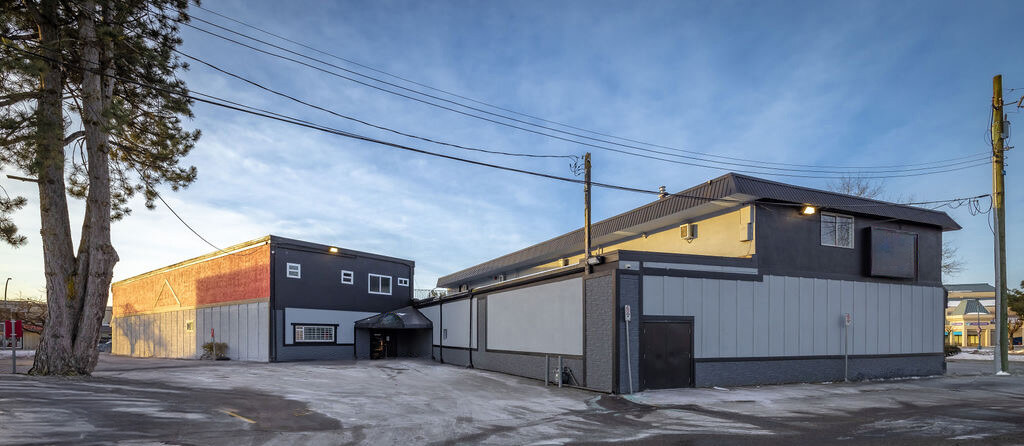 32009 S Fraser Way, Abbotsford, BC à vendre Photo du bâtiment- Image 1 de 6