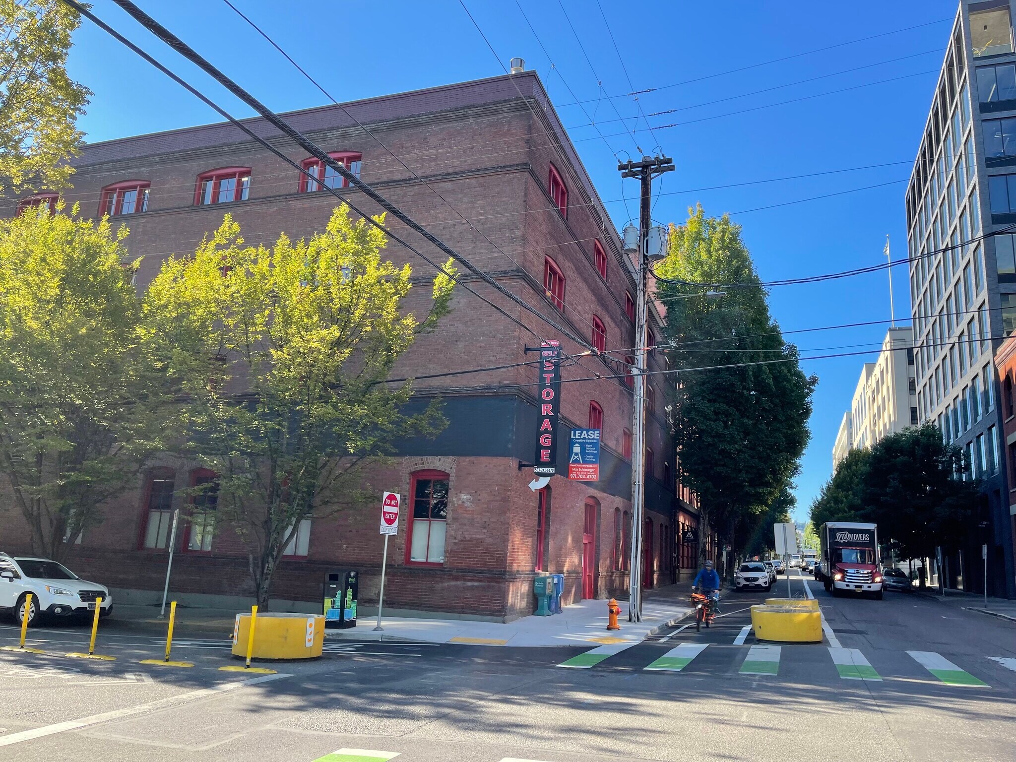 734 NW 14th Ave, Portland, OR à louer Photo du bâtiment- Image 1 de 15