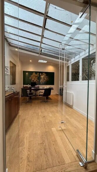 Commerce de détail dans Paris à vendre - Photo du bâtiment - Image 1 de 5