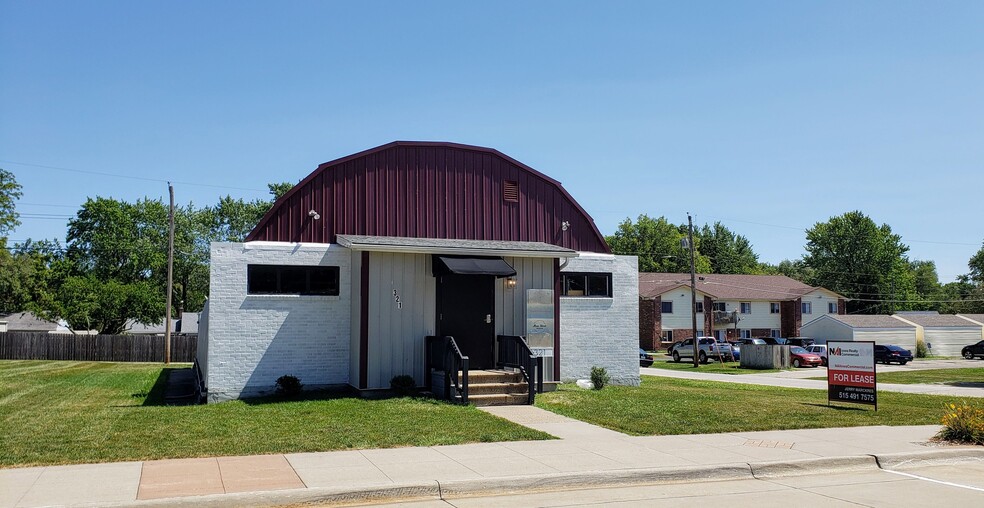 321 SE Main St, Grimes, IA for sale - Building Photo - Image 1 of 1