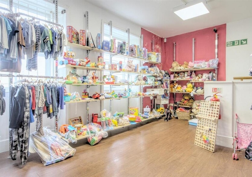 34 Sheep St, Skipton for lease - Building Photo - Image 3 of 5