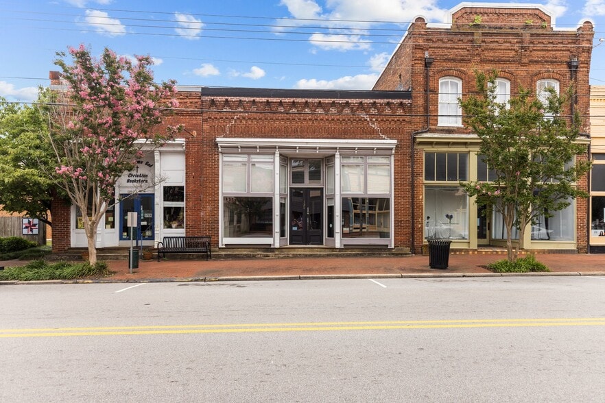 132 S Main St, Warrenton, NC for sale - Building Photo - Image 2 of 50