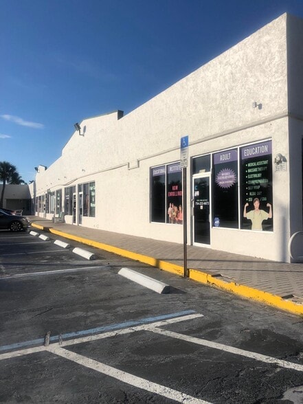 6828-6896 W Atlantic Blvd, Margate, FL for lease - Building Photo - Image 2 of 5