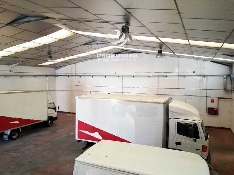 Industriel dans Arganda del Rey, Madrid à louer - Photo du bâtiment - Image 3 de 4