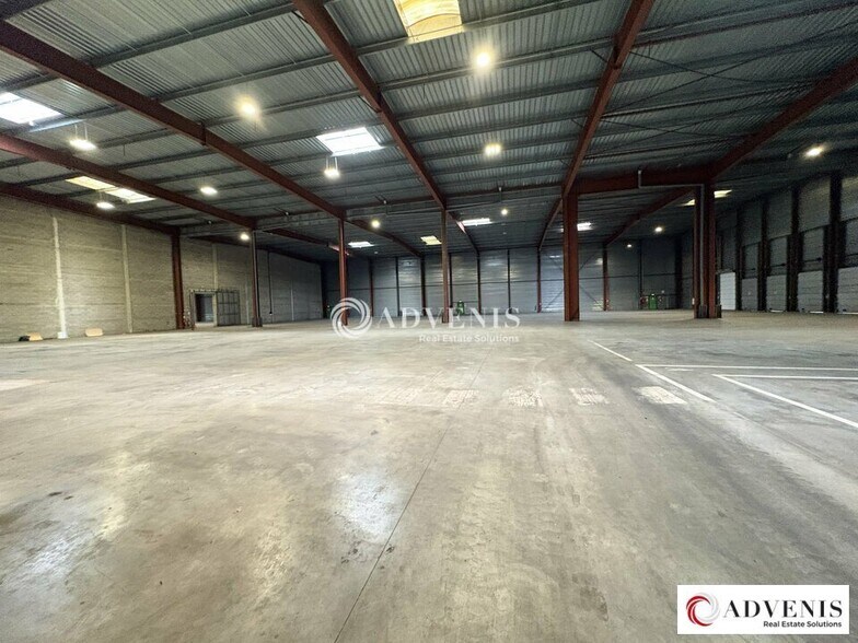 Industrial in Ambarès-et-Lagrave for lease - Building Photo - Image 2 of 8