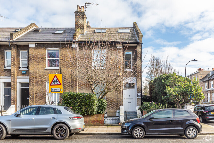 15 Brackenbury Rd, London à louer - Photo du bâtiment - Image 2 de 4