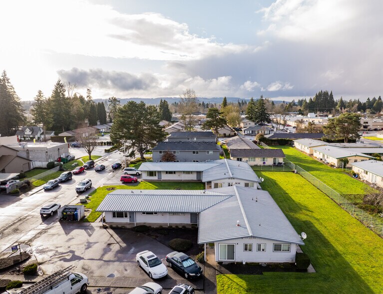 1061-1067 Ring St, Salem, OR à vendre - Photo du bâtiment - Image 2 de 13