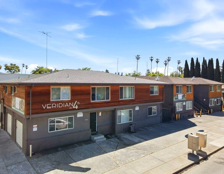 Veridian on 4th portefeuille de 2 propriétés à vendre sur LoopNet.ca - Photo du bâtiment - Image 1 de 8