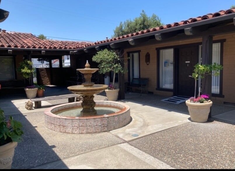 12961 Village Dr, Saratoga, CA for sale - Building Photo - Image 2 of 10