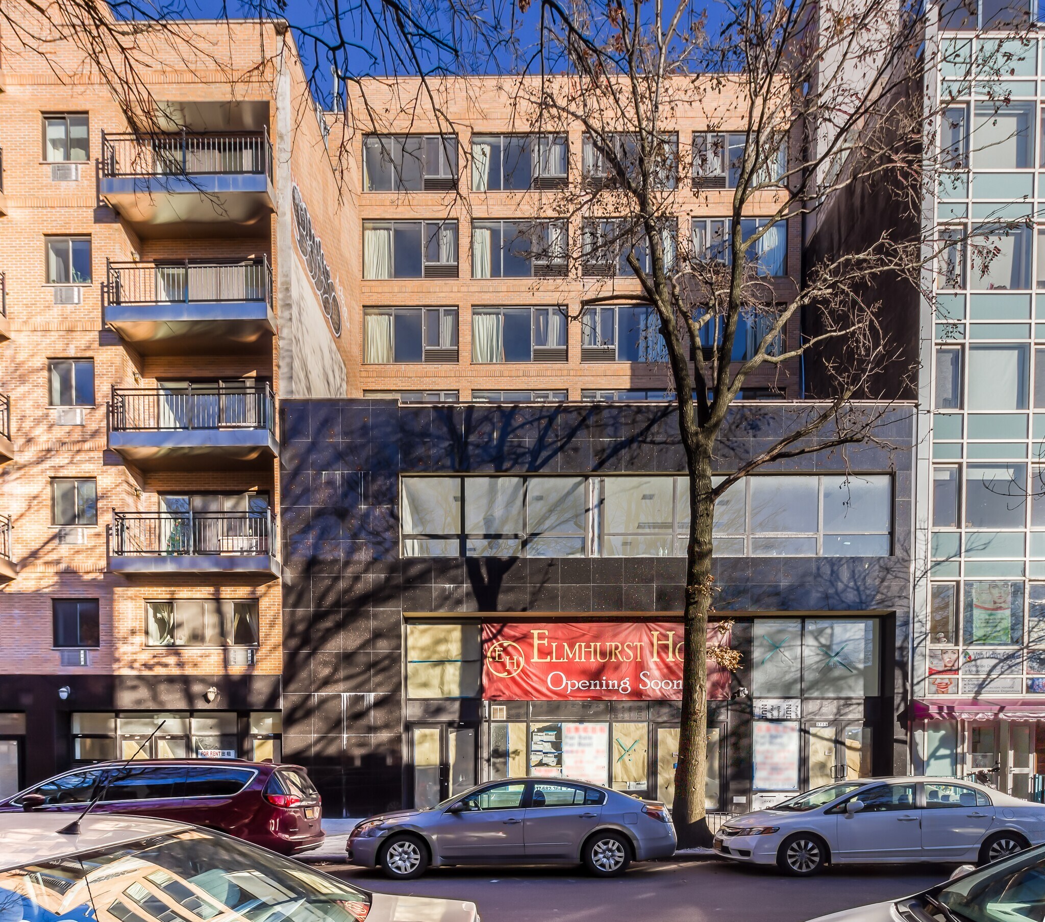 37-59 81 St, Jackson Heights, NY à vendre Photo du bâtiment- Image 1 de 6