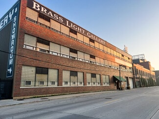 Plus de détails pour 1101 W Saint Paul Ave, Milwaukee, WI - Industriel à louer